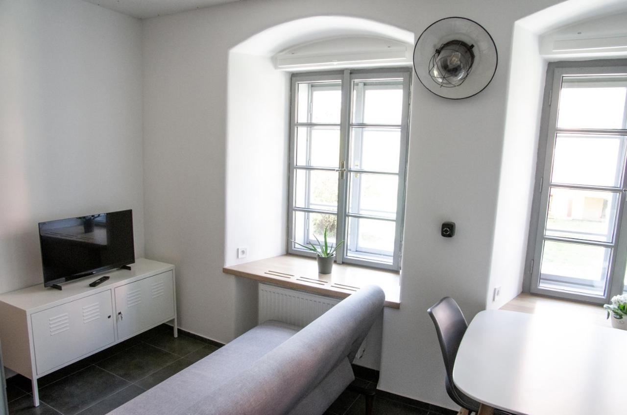 Garsoniera Sedlecka V Centru Kutne Hory Apartment กุตนาฮอรา ภายนอก รูปภาพ