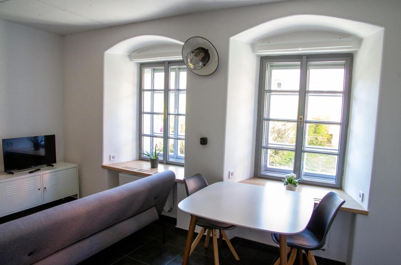 Garsoniera Sedlecka V Centru Kutne Hory Apartment กุตนาฮอรา ภายนอก รูปภาพ